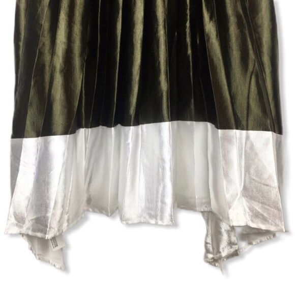 NWT English Factory Green White Asymmetrical Pleated Midi Flare Satin Skirt XL - Picture 4 of 6